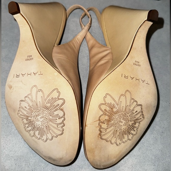 TAHARI nude open toe wedge - Picture 4 of 6